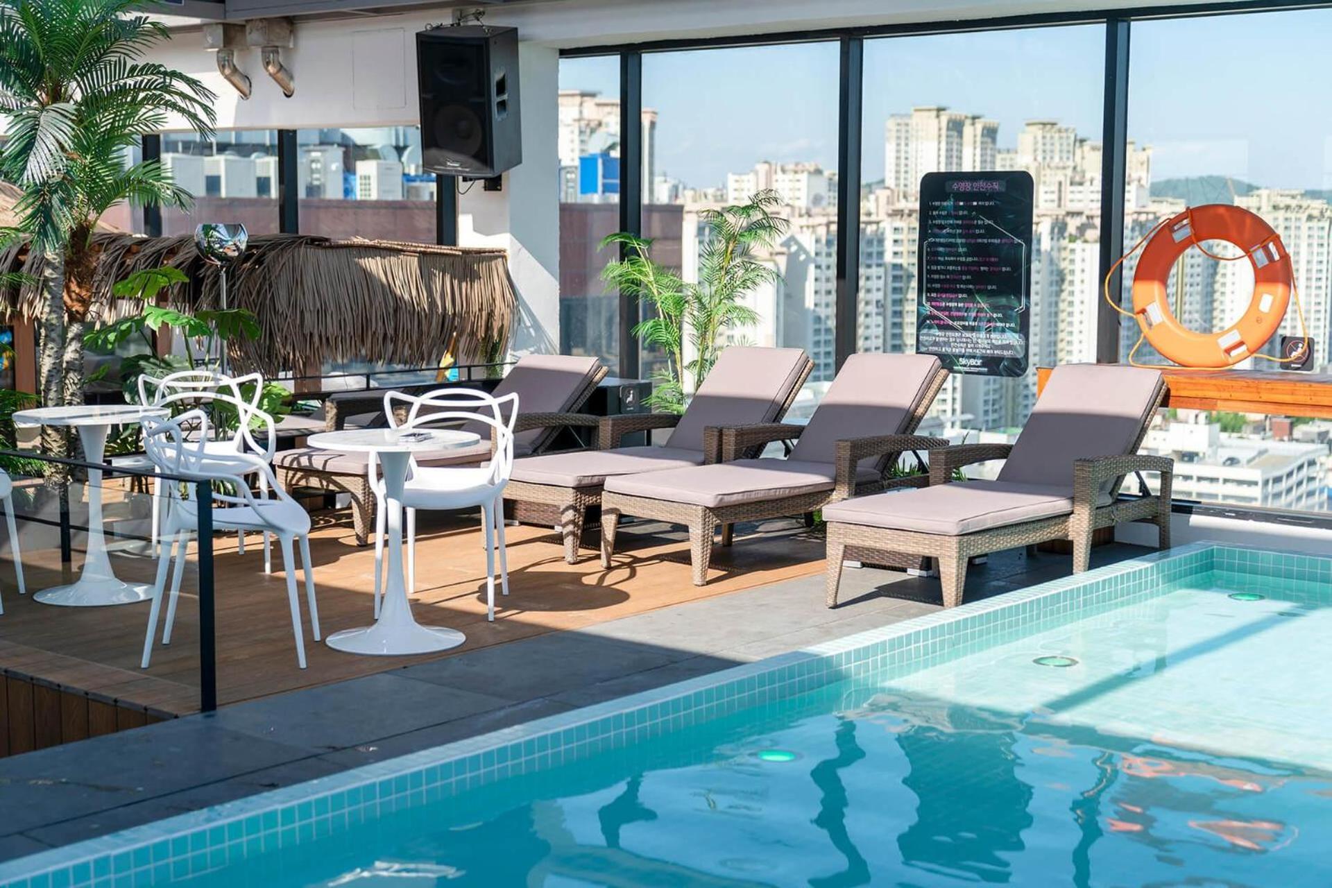 Hotel The Designers Инчон Екстериор снимка
