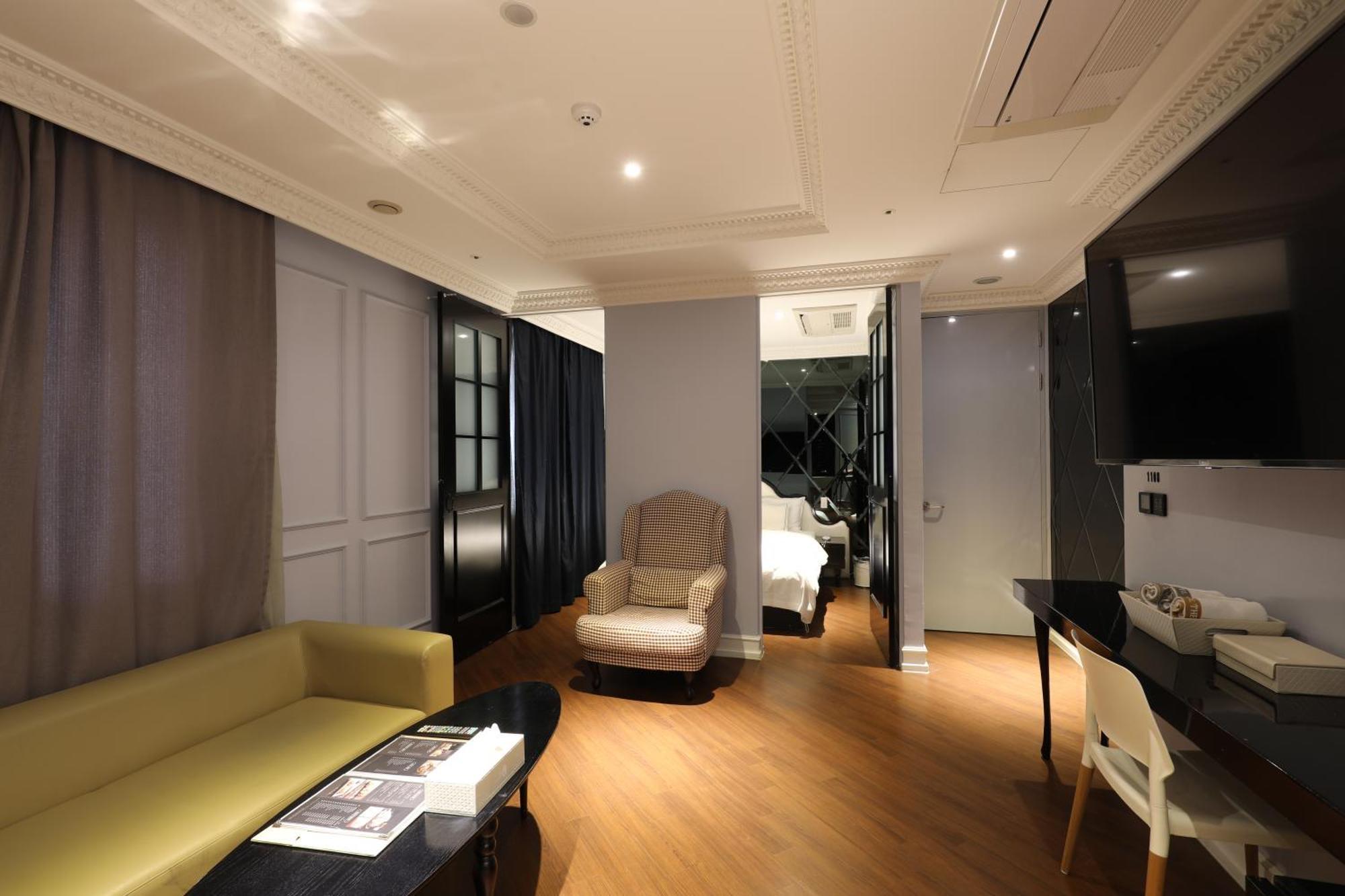 Hotel The Designers Инчон Екстериор снимка