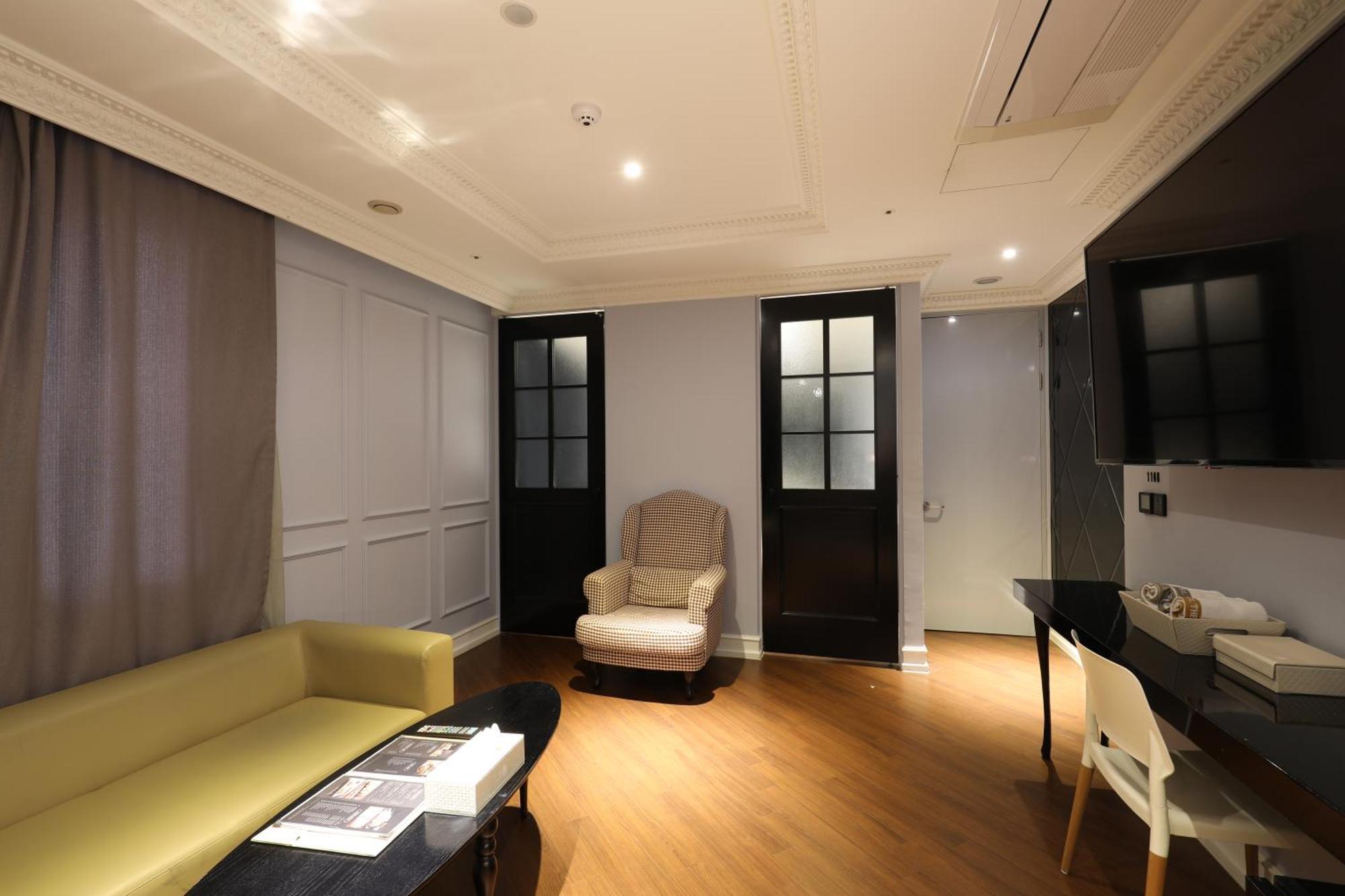Hotel The Designers Инчон Екстериор снимка