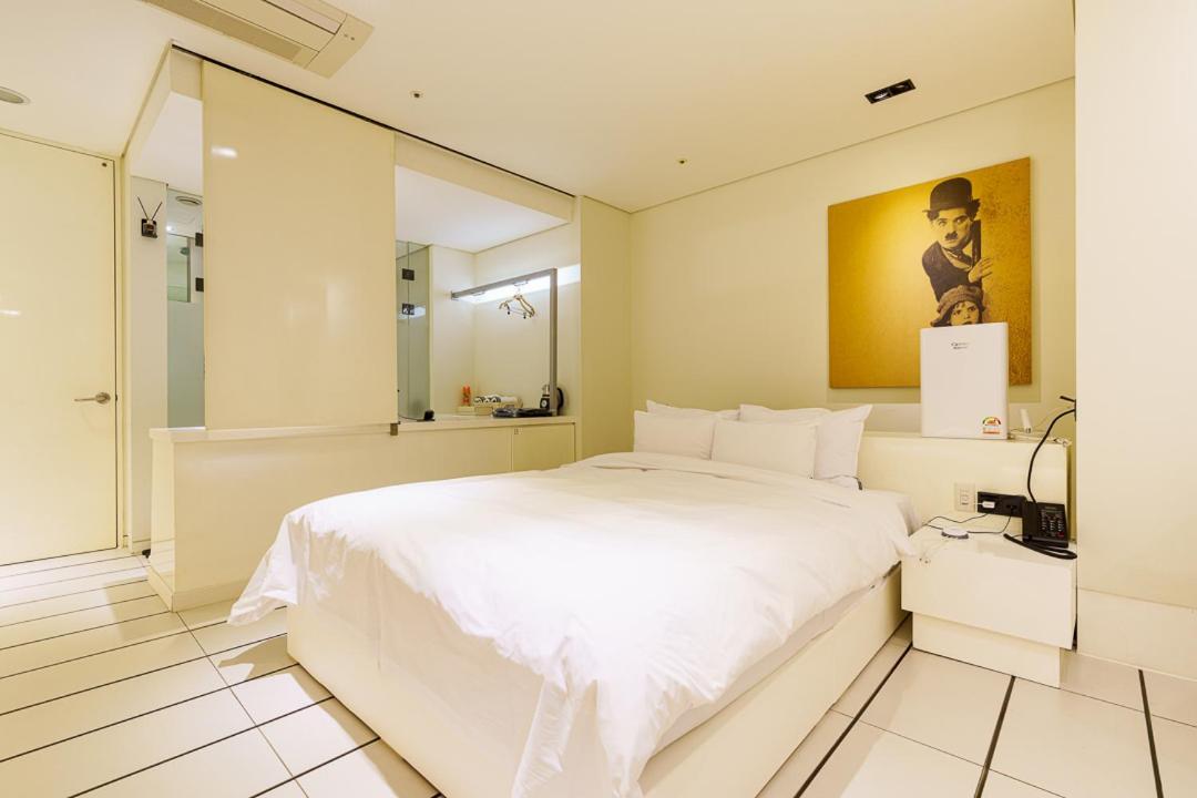 Hotel The Designers Инчон Екстериор снимка