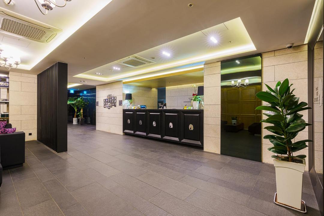 Hotel The Designers Инчон Екстериор снимка